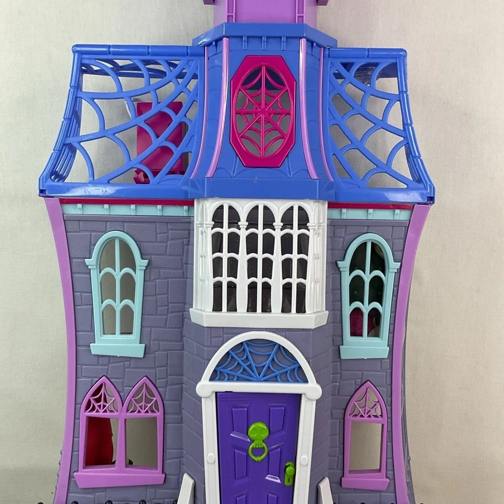Disney Jr. Vampirina Scare B&B Doll Play‎ House Mansion Castle Playset House